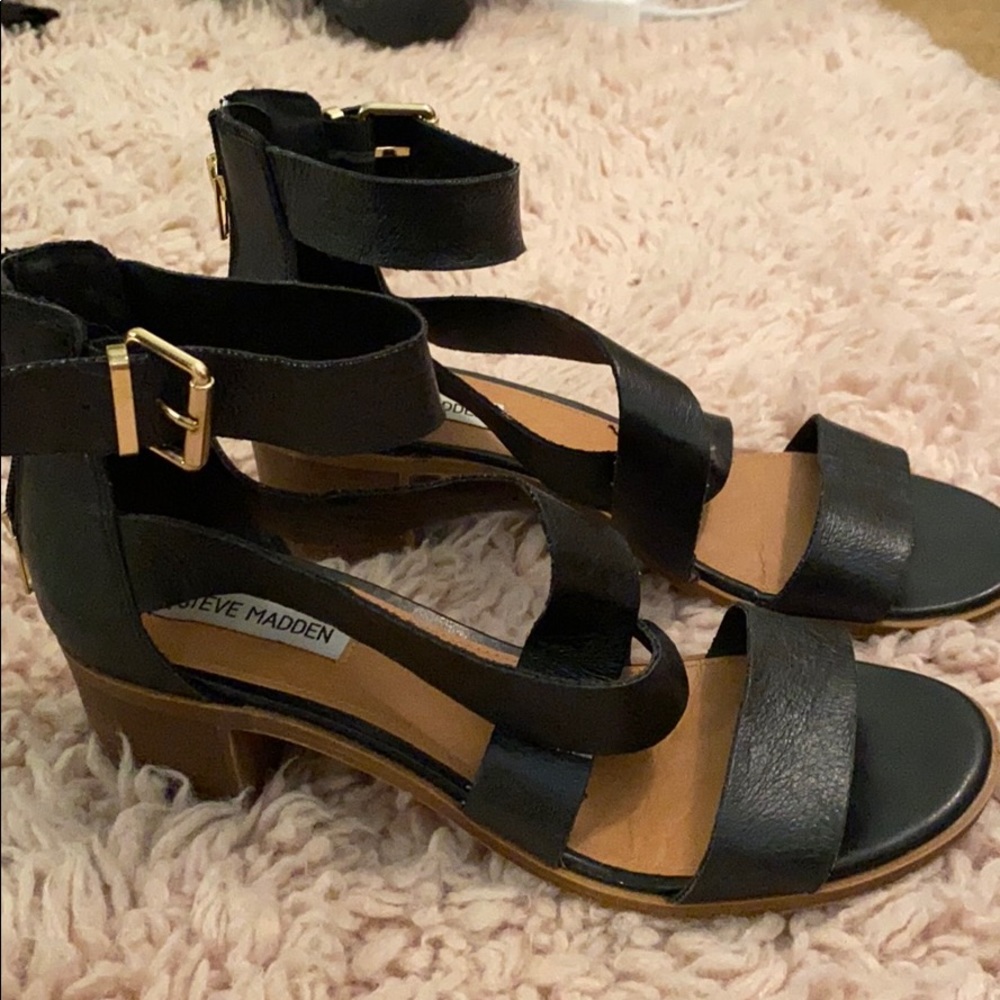 Steve Madden heeled sandal